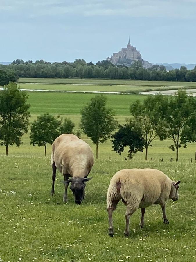 Gites Le Mont Desclos Saint Michel Бовуар Экстерьер фото